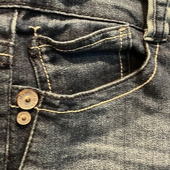 Democracy - Picture 3 of 8